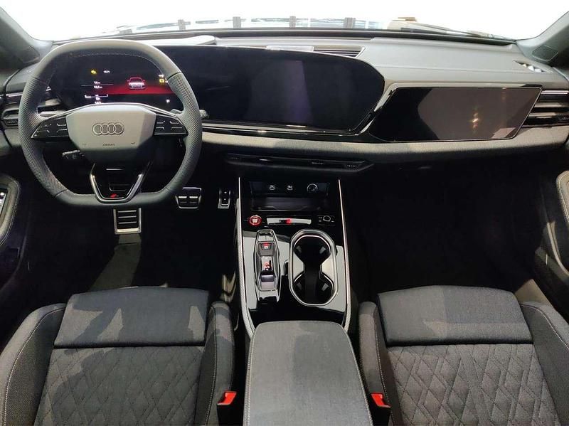 Gebraucht Audi A6 Sport 204 PS (150 kW) 2025 Mythosschwarz metallic Kombi