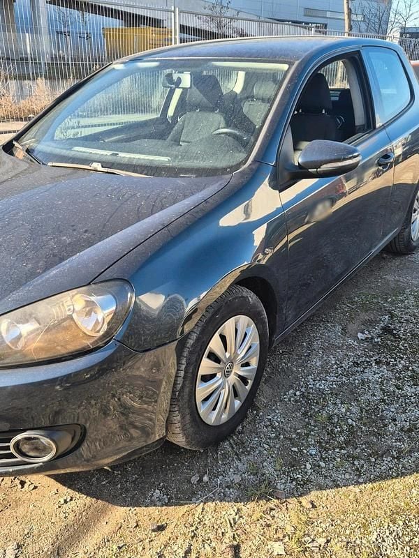 Gebraucht VW Golf VI 105 PS (77 kW) 2010 Kleinwagen