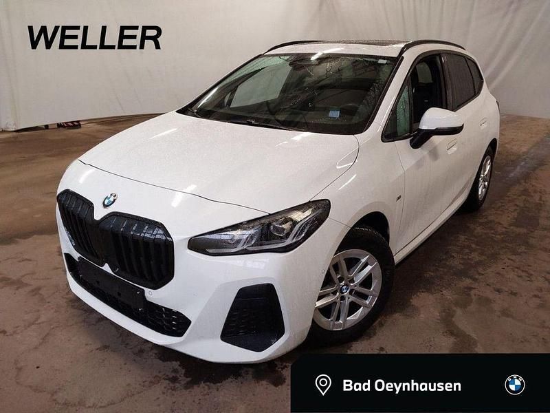 Weiß Gebraucht 2024 BMW 218 M Sport Van / Kleinbus | 35.630 € (Teuer) - Bild 1/4
