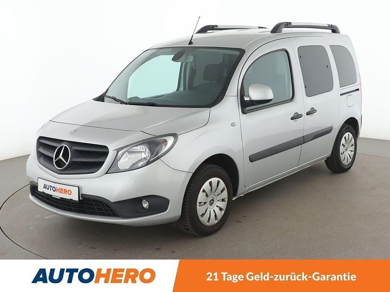 Silber Gebraucht 2019 Mercedes Citan 109 Van / Kleinbus | 14.380 € (Etwas zu teuer) - Bild 1/3