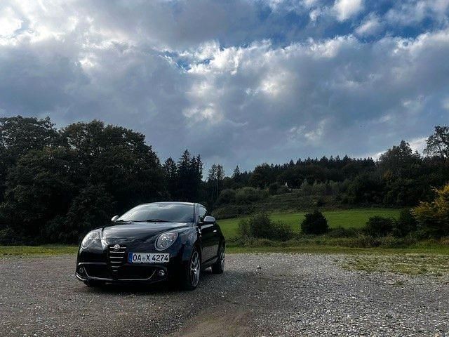 Schwarz Gebraucht 2011 Alfa Romeo MiTo Quadrifoglio Verde Kleinwagen | 5.850 € (Teuer) - Bild 1/4