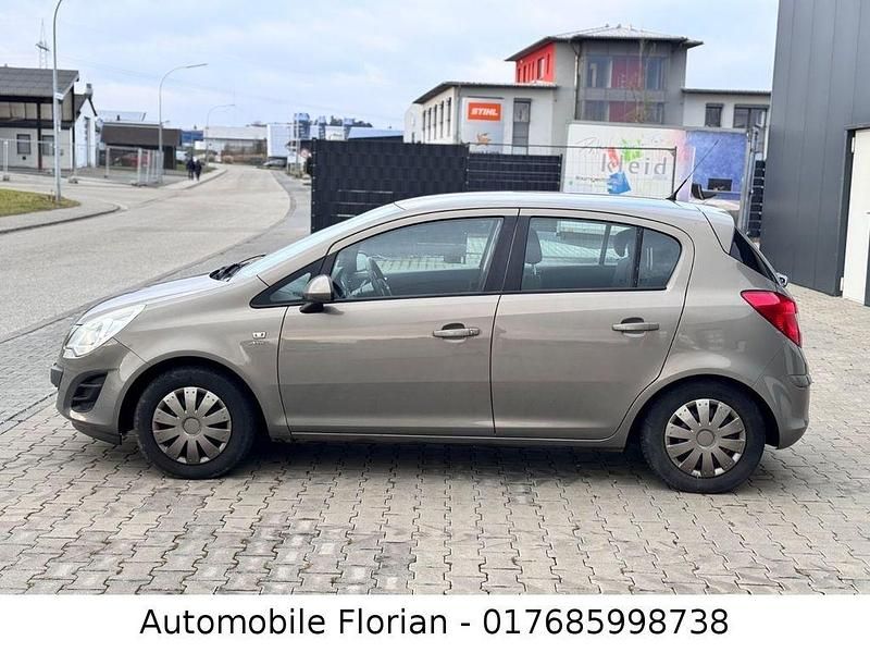 Gebraucht Opel Corsa Active 87 PS (63 kW) 2013 Braun Limousine