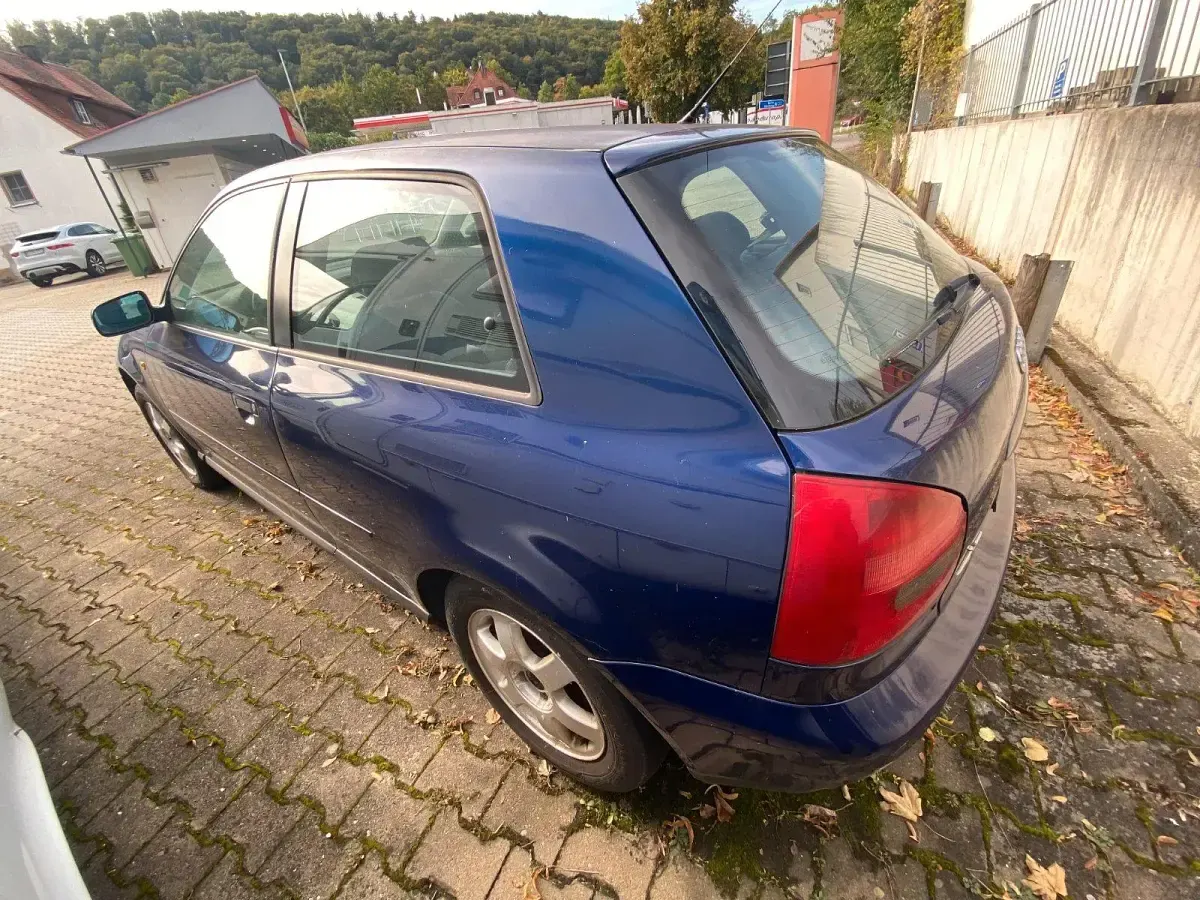Brugt Audi A3 101 HK (74 kW) 1998 Blå Hatchback