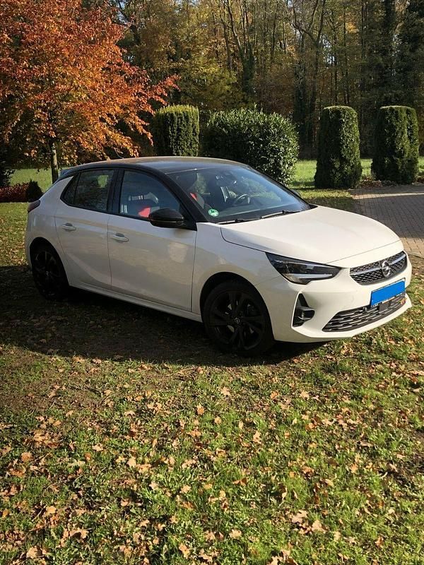 Weiß Gebraucht 2020 Opel Corsa GS Line Kleinwagen | 15.000 € (Fairer Preis) - Bild 1/4
