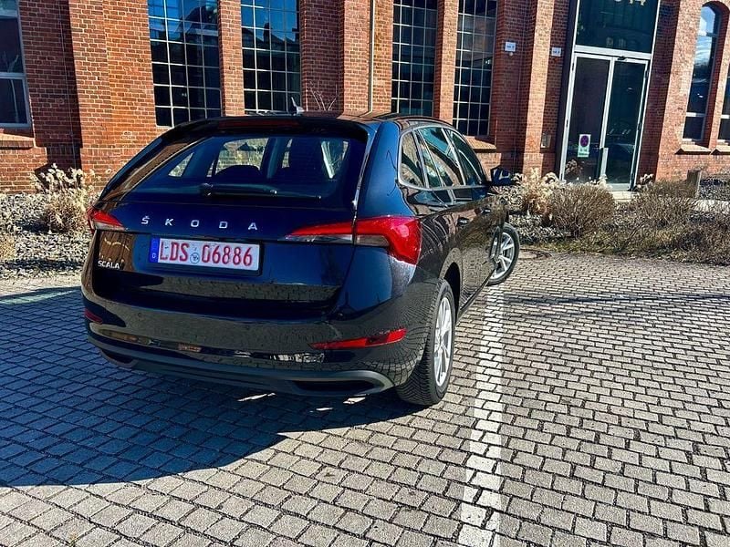 Gebraucht Skoda Scala Cool Plus 95 PS (69 kW) 2021 Schwarz Kleinwagen