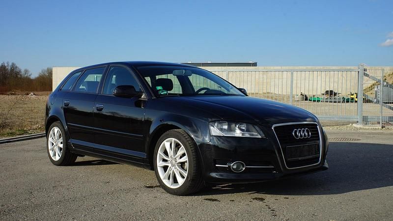 Gebraucht Audi A3 125 PS (91 kW) 2010 Schwarz Kleinwagen