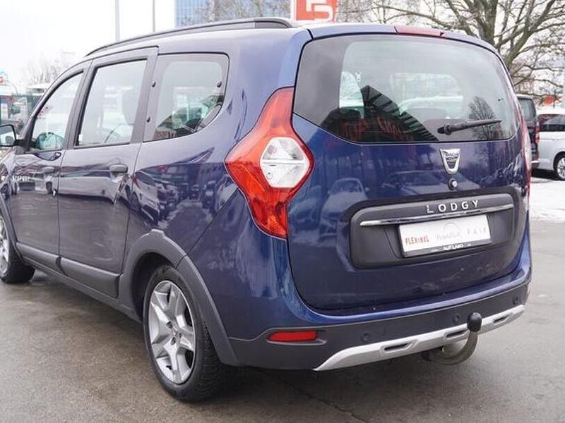 Gebraucht Dacia Lodgy Stepway 102 PS (75 kW) 2018 Blau Van / Kleinbus