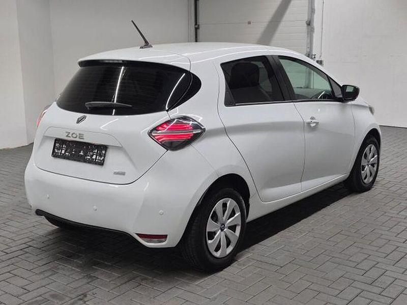 Gebraucht Renault Zoe 50 kW (69 PS) 2020 Weiß Kleinwagen