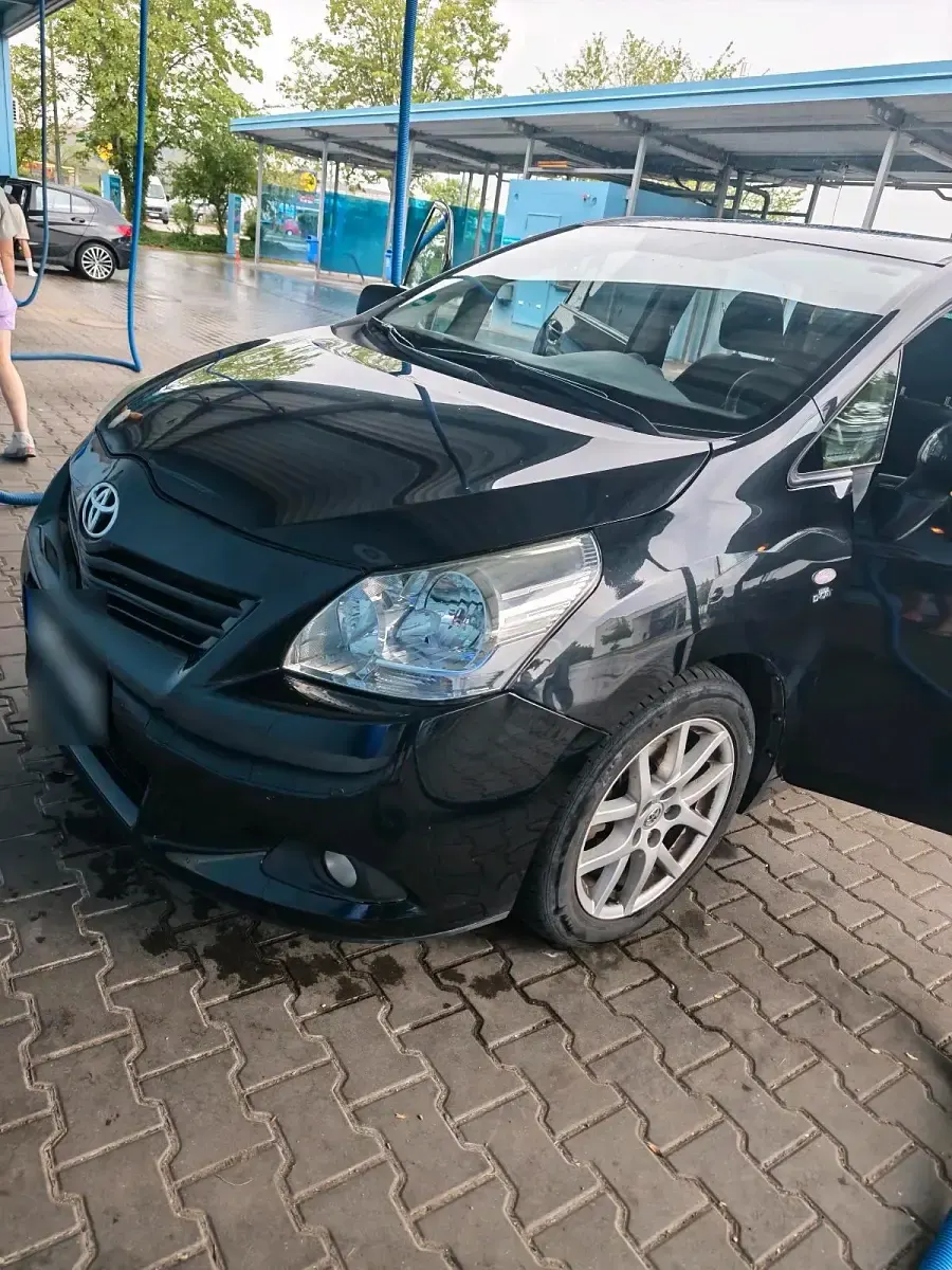 Gebraucht Toyota Verso 150 PS (110 kW) 2012 Schwarz Van / Kleinbus