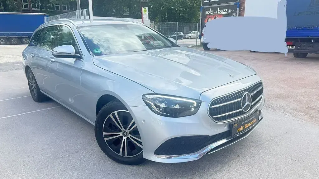 Gebraucht Mercedes 220 Avantgarde 200 PS (147 kW) 2023 Silber Limousine
