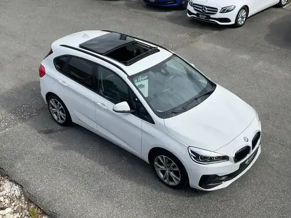 Alpinweiss Gebraucht 2019 BMW 218 Performance Van / Kleinbus | 19.990 € (Fairer Preis) - Bild 1/4