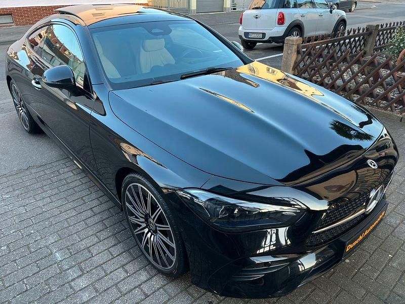 Gebraucht Mercedes CLE200 204 PS (150 kW) 2025 Obsidianschwarz Coupé