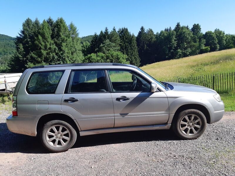 Silber Gebraucht 2006 Subaru Forester Comfort SUV | 4.000 € (Fairer Preis) - Bild 1/4