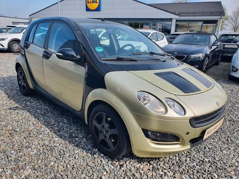 Używany Smart ForFour Basis 95 KM (69 kW) 2005 Czarny Hatchback