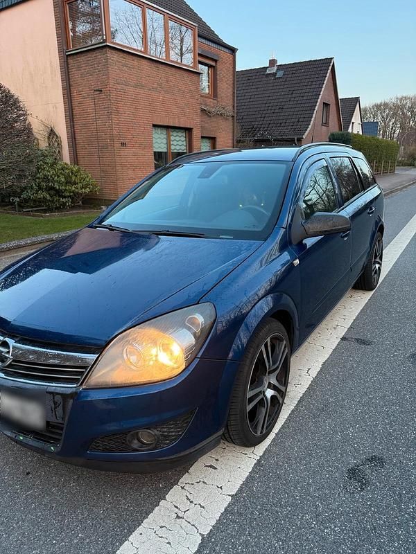 Gebraucht Opel Astra 120 PS (88 kW) 2008 Blau Kombi