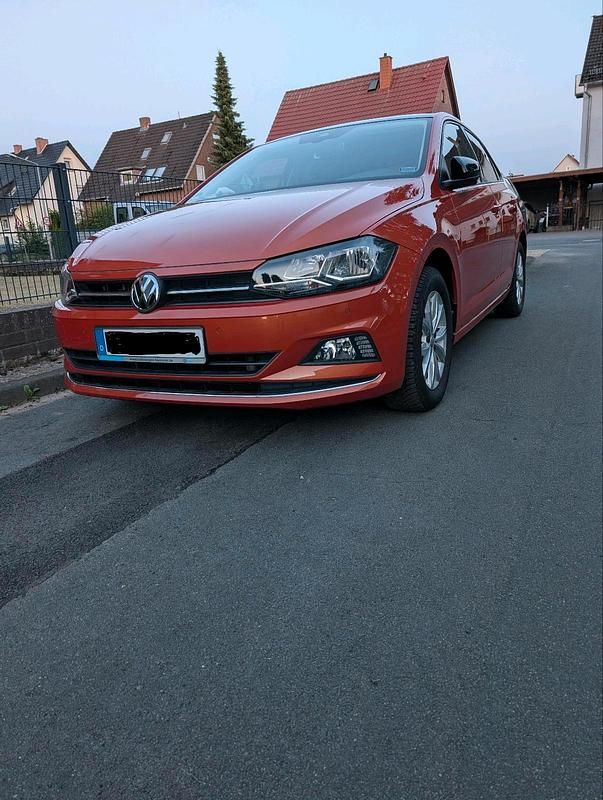 Orange Gebraucht 2020 VW Polo Highline Limousine | 15.500 € (Guter Preis) - Bild 1/4