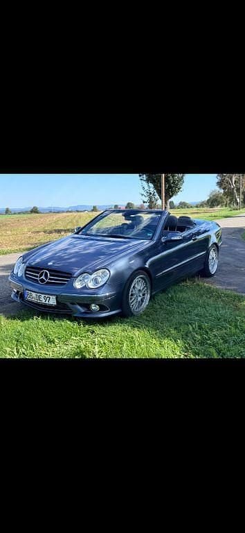 Blau Gebraucht 2005 Mercedes CLK350 Avantgarde Cabrio | 10.500 € (Fairer Preis) - Bild 1/4