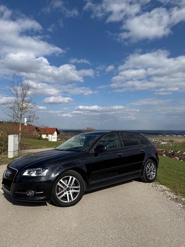 Usata Audi A3 140 CV (102 kW) 2012 Nero Utilitaria