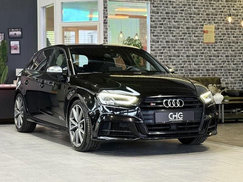 Second-hand Audi S3 Ambiente 310 CP (228 kW) 2017 Negru Berlinǎ