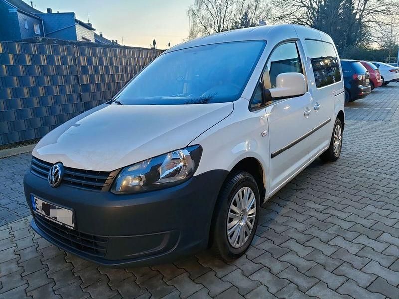 Weiß Gebraucht 2014 VW Caddy Trendline Van / Kleinbus | 8.000 € (Etwas zu teuer) - Bild 1/4