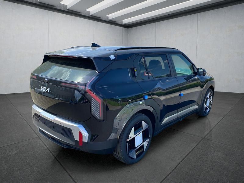 Używany Kia EV3 Earth 150 kW (204 KM) 2025 Czarny SUV