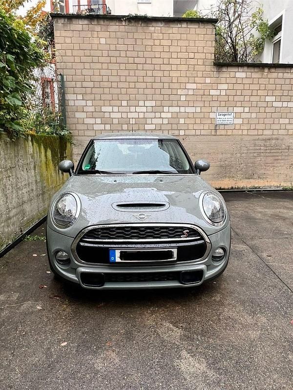 Gebraucht Mini Cooper 192 PS (141 kW) 2019 Grau Kleinwagen