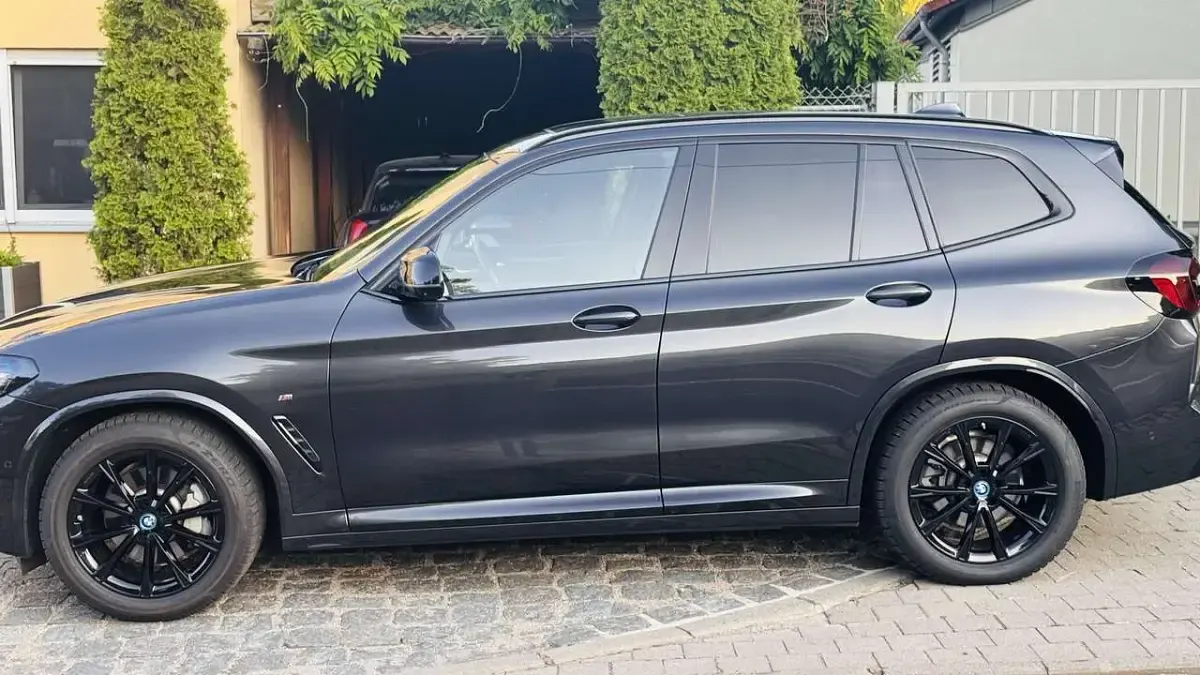 Gebraucht BMW iX3 Impressive 210 kW (286 PS) 2023 Grau SUV