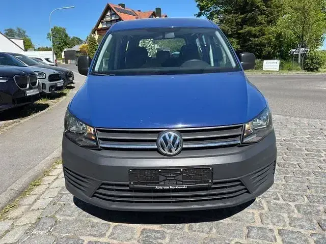 Używany VW Caddy 118 KM (86 kW) 2018 Niebieski Minivan