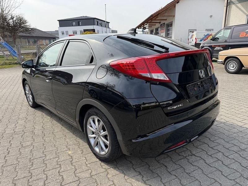 Gebraucht Honda Civic Lifestyle 141 PS (103 kW) 2013 Schwarz Limousine