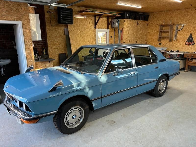 Blau Gebraucht 1975 BMW 518 Limousine | 6.999 € - Bild 1/4