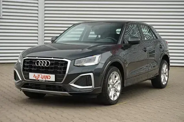 Gebraucht Audi Q2 Comfort 150 PS (110 kW) 2023 Grau SUV