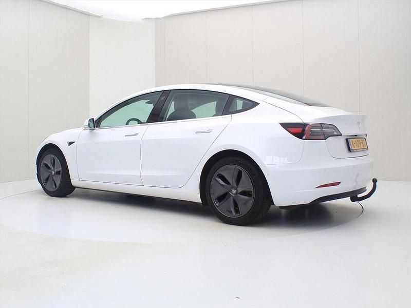 Gebraucht Tesla Model 3 Standard Range 225 kW (306 PS) 2020 Weiß Limousine