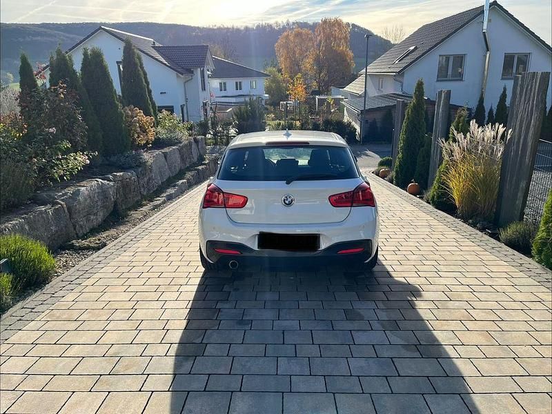 Gebraucht BMW 116 M Sport 109 PS (80 kW) 2018 Weiß Kleinwagen