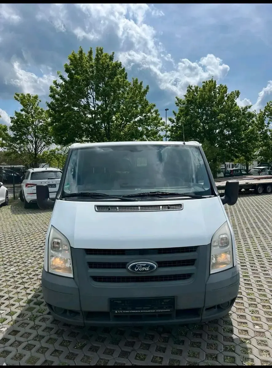 Używany Ford Transit 2010 Biały Minivan