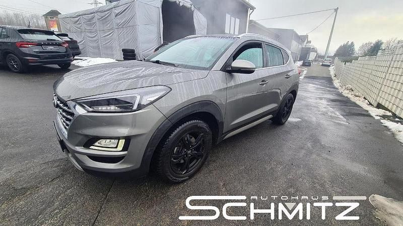 Grau Gebraucht 2019 Hyundai Tucson N Line SUV | 17.950 € (Guter Preis) - Bild 1/4