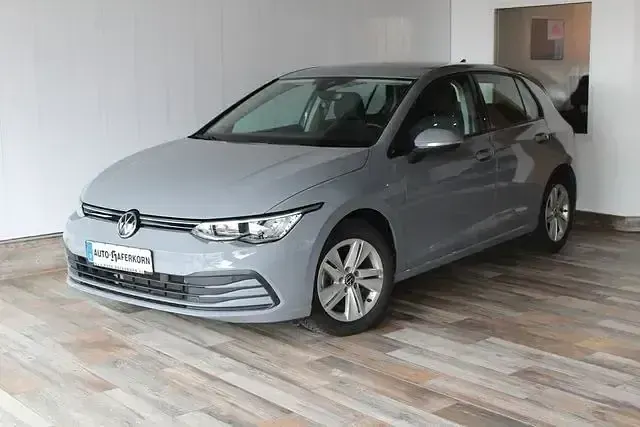 Gebraucht VW Golf VIII Life 150 PS (110 kW) 2020 Andere Limousine