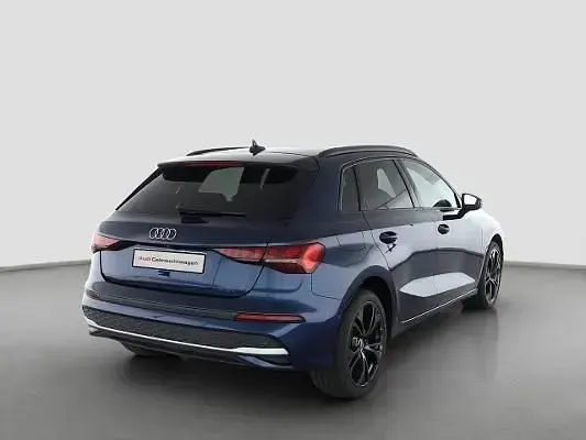 Gebraucht Audi A3 Sport 204 PS (150 kW) 2025 Blau Limousine