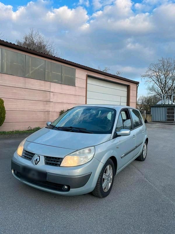 Gebraucht Renault Scénic II 134 PS (98 kW) 2004 Silber Van / Kleinbus