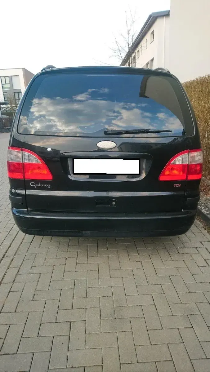 Gebraucht Ford Galaxy 116 PS (85 kW) 2002 Schwarz Van / Kleinbus