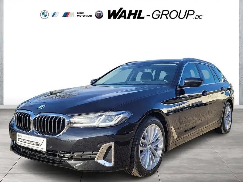 Schwarz Gebraucht 2022 BMW 530 Luxury Line Kombi | 34.890 € (Guter Preis) - Bild 1/4