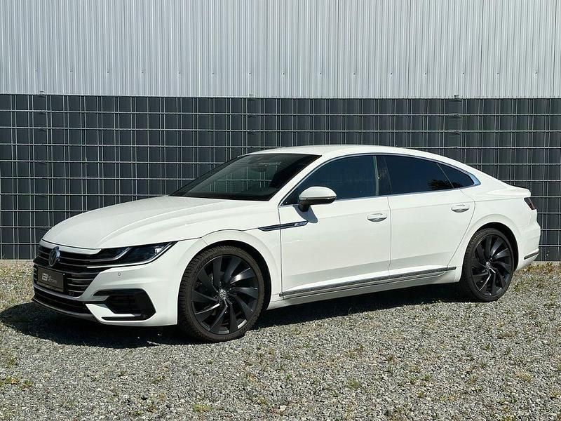 Weiß Gebraucht 2019 VW Arteon R-line Limousine | 25.990 € (Fairer Preis) - Bild 1/4