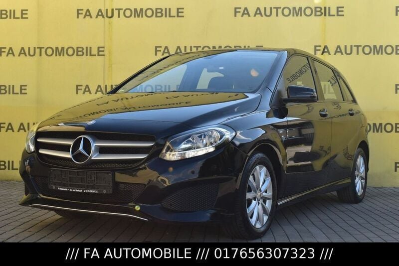 Schwarz Gebraucht 2015 Mercedes B200 Van / Kleinbus | 8.500 € (Guter Preis) - Bild 1/4