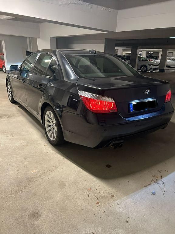 Gebraucht BMW 523 M Sport 177 PS (130 kW) 2005 Schwarz Limousine