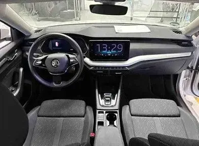Gebraucht Skoda Octavia Ambition 150 PS (110 kW) 2023 Candyweiss Kombi
