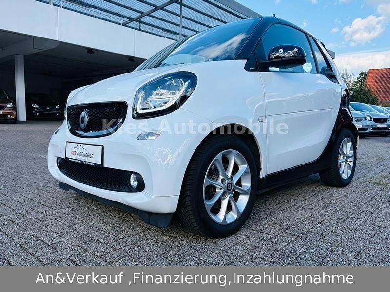 Schwarz Gebraucht 2016 Smart ForTwo Cabrio Passion Cabrio | 11.370 € (Fairer Preis) - Bild 1/4