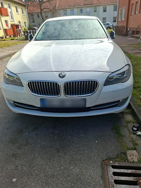Gebraucht BMW 525 184 PS (135 kW) 2013 Weiß Limousine
