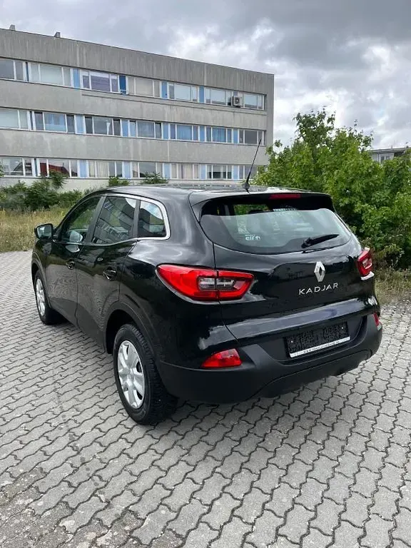 Gebraucht Renault Kadjar Life 131 PS (96 kW) 2015 Schwarz SUV
