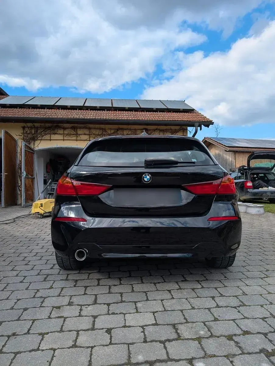 Gebraucht BMW 116 Advantage 116 PS (85 kW) 2020 Schwarz Kleinwagen