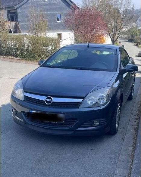Blau Gebraucht 2006 Opel Astra Cabriolet Cabrio | 2.700 € (Fairer Preis) - Bild 1/4