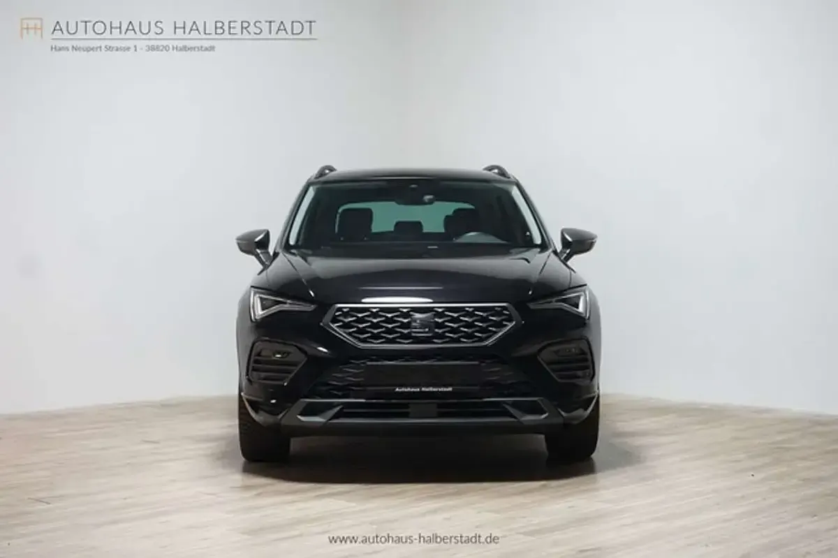Usado Seat Ateca 4Drive 190 CV (139 kW) 2023 Negro SUV